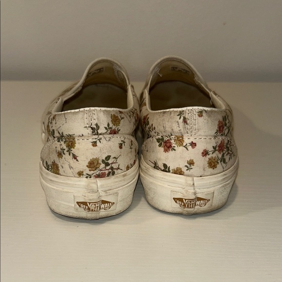 Floral Slip-On Women’s Vans - Picture 3 of 4